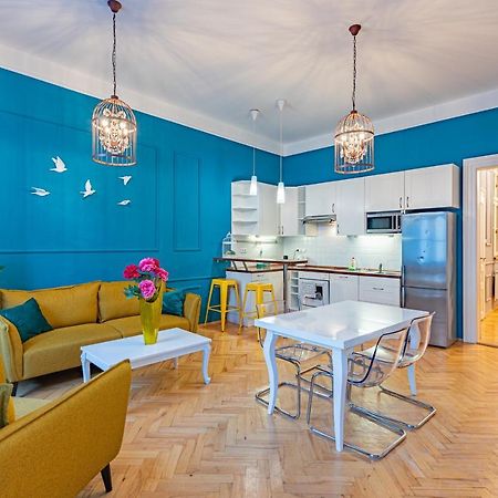 Colorful Wenceslas Square Apartment Prag Exteriör bild